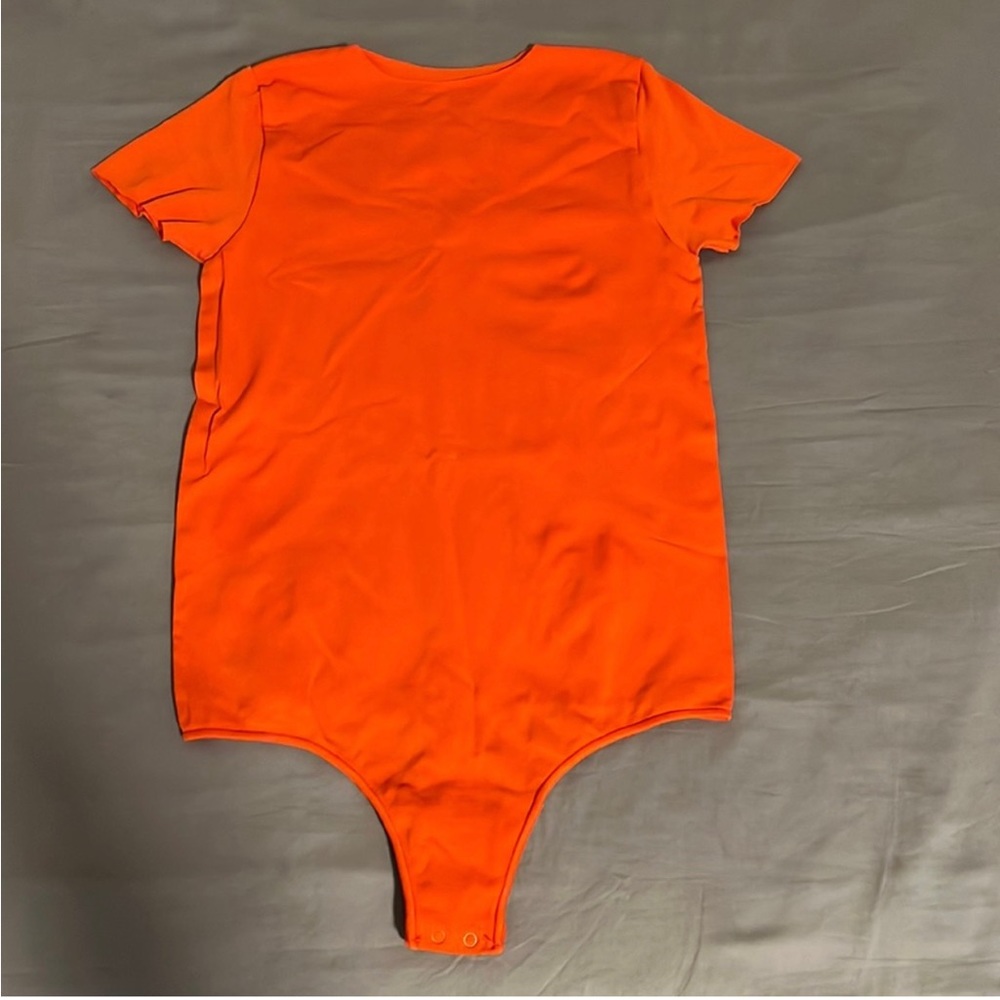 SKIMS ESSENTIAL T-SHIRT BODYSUIT